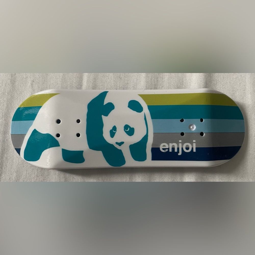 Tech Deck Enjoi Panda Kids Skateboard Mini Fingerboard Deck Gray and White NWOT